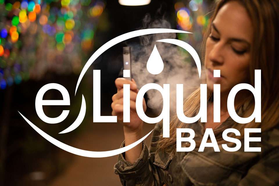 e-liquid-base-eller-design-werbeagentur Liquids - e-liquid-base gmbh, frau beim dampfen mit Logo
